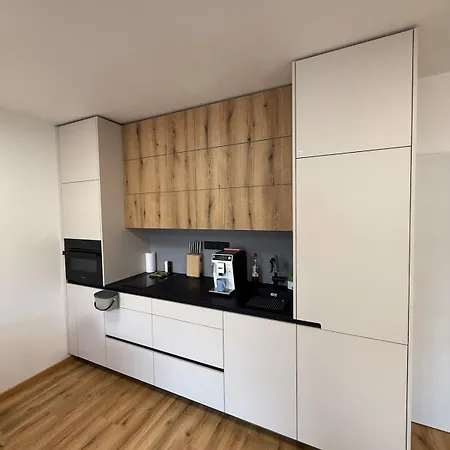 Apartment Visteria 10 *