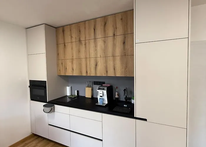 Апартаменти Visteria 10 *