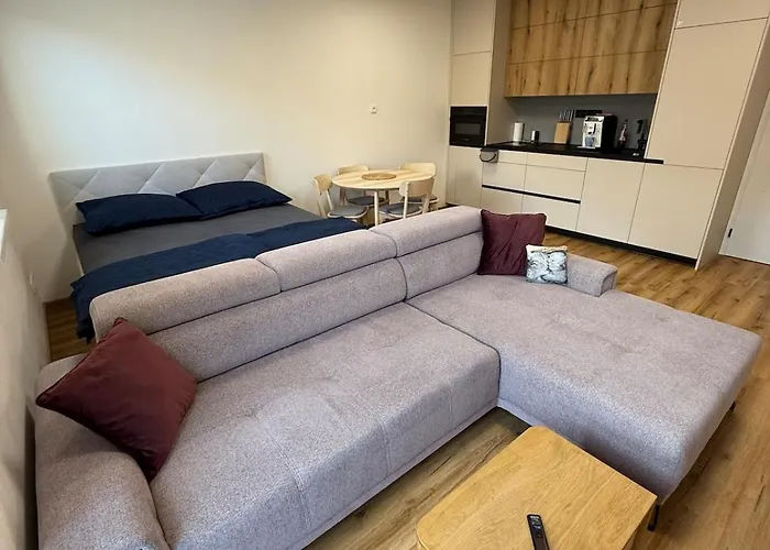 Visteria 10 Апартаменти *